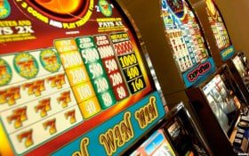 Permainan Bingo online di playwin123 dengan antarmuka pengguna Indonesia